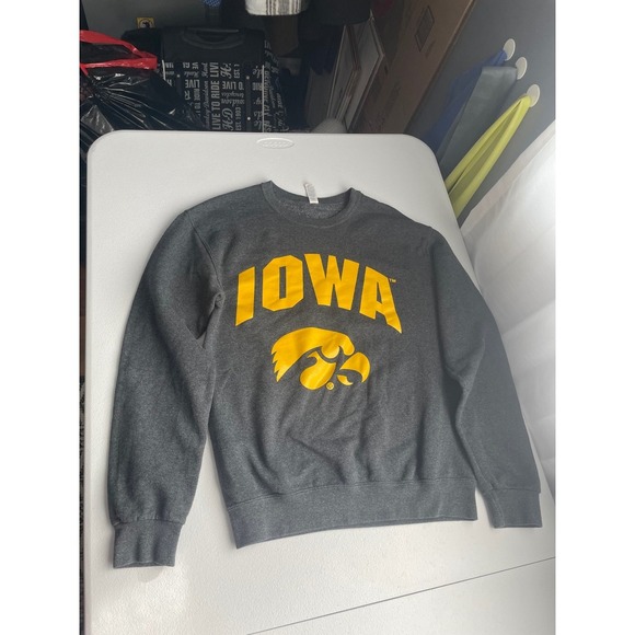 Jerzees Iowa Hawkeyes Sweatshirt Crewneck Pullover Graphic Top Small - Picture 1 of 4